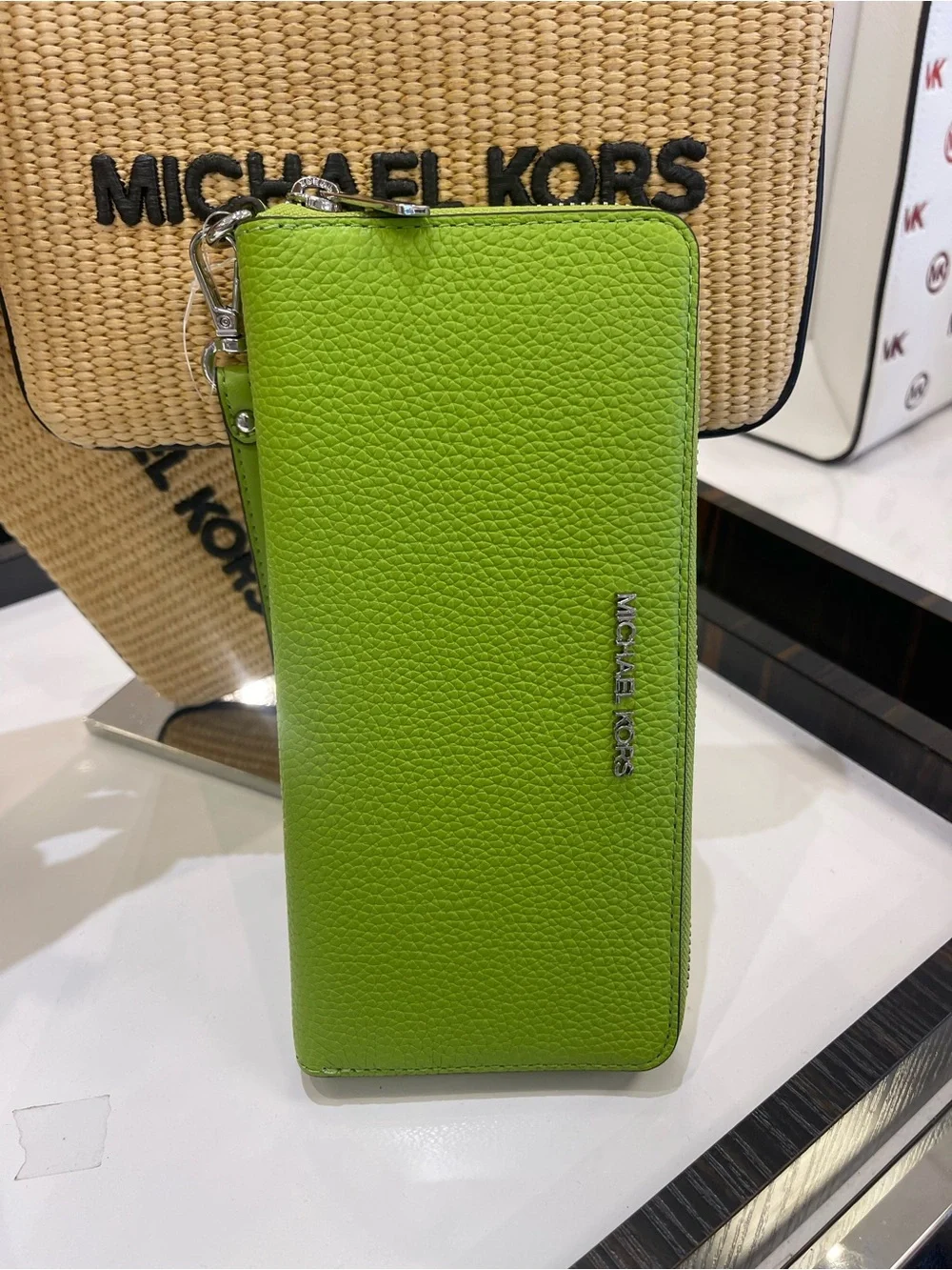 Michael Kors Lg Pebbled Leather Continental Wallet Wristlet Phone Holder  NWT